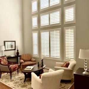 Frame the San Diego skyline! High shutters offer unparalleled views & light control.
